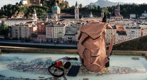 Overtourism: come gestire l’impatto del turismo quando soffoca le città
