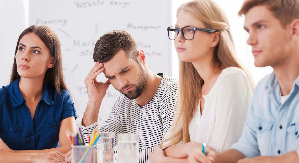 Giovani, il divario cresce: lavoro, pensioni e debito frenano il futuro