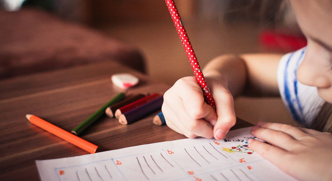 La povertà educativa dei bambini si manifesta già prima della scuola dell’obbligo