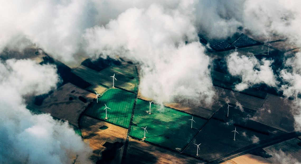 Solo quattro medie imprese industriali su dieci credono nel Net Zero entro il 2050