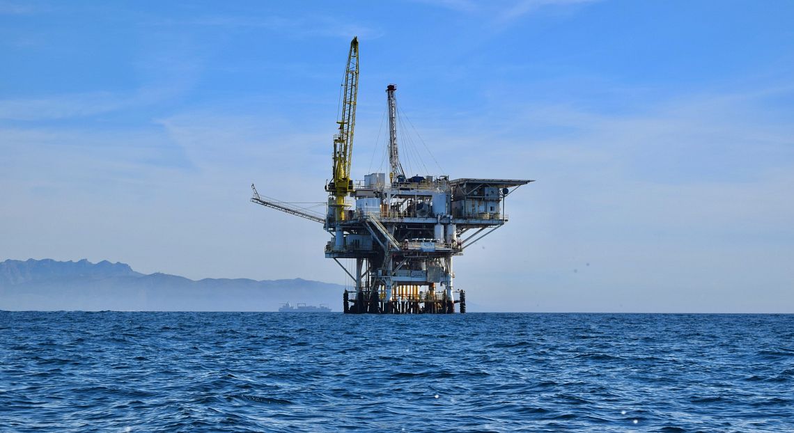 Energia pulita: i grandi fondi investono il doppio in combustibili fossili